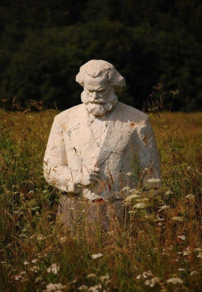 Marx statue in the meadow